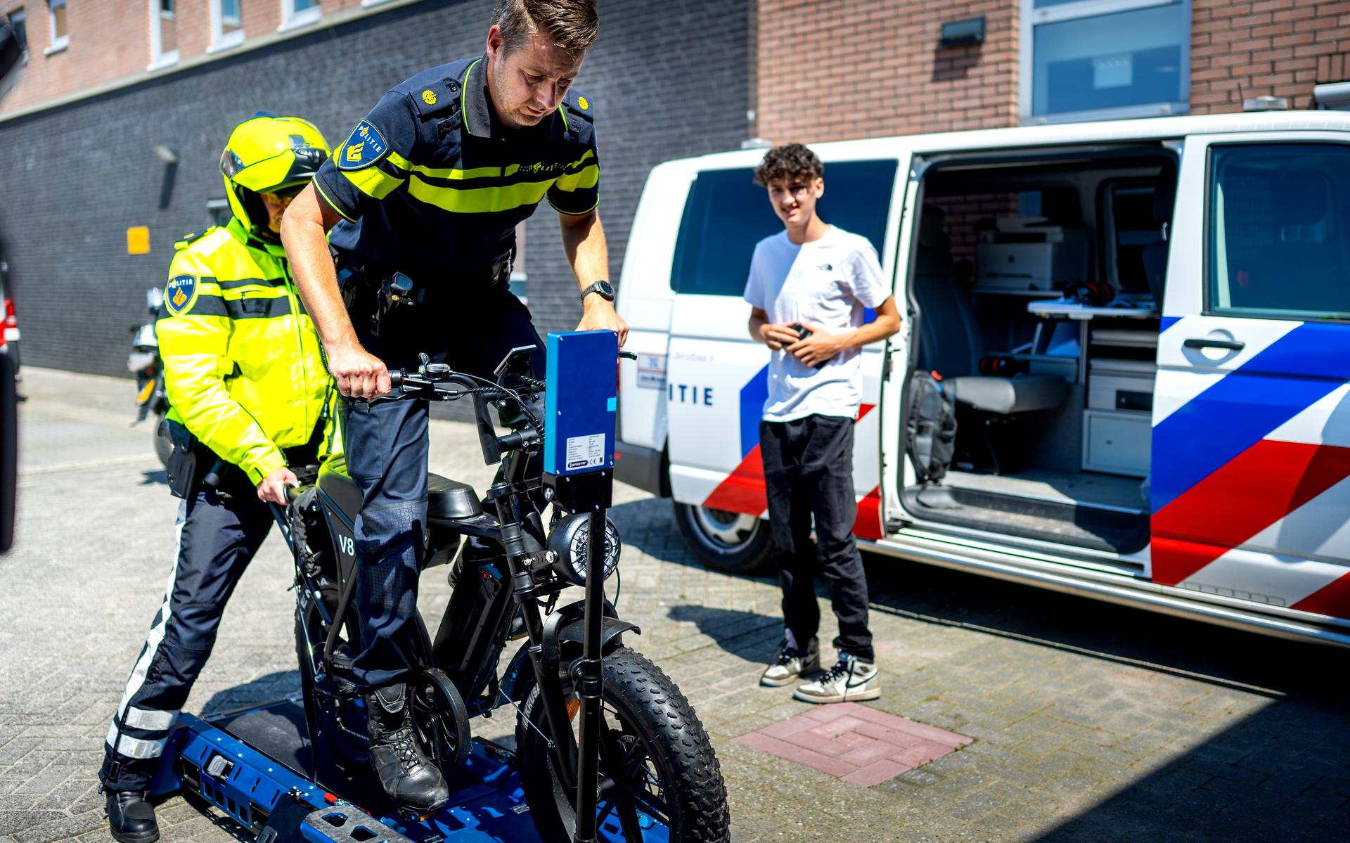 Politie Plukt Fatbikes Van De Straat In Drachten Ik Ken Het Gevaar