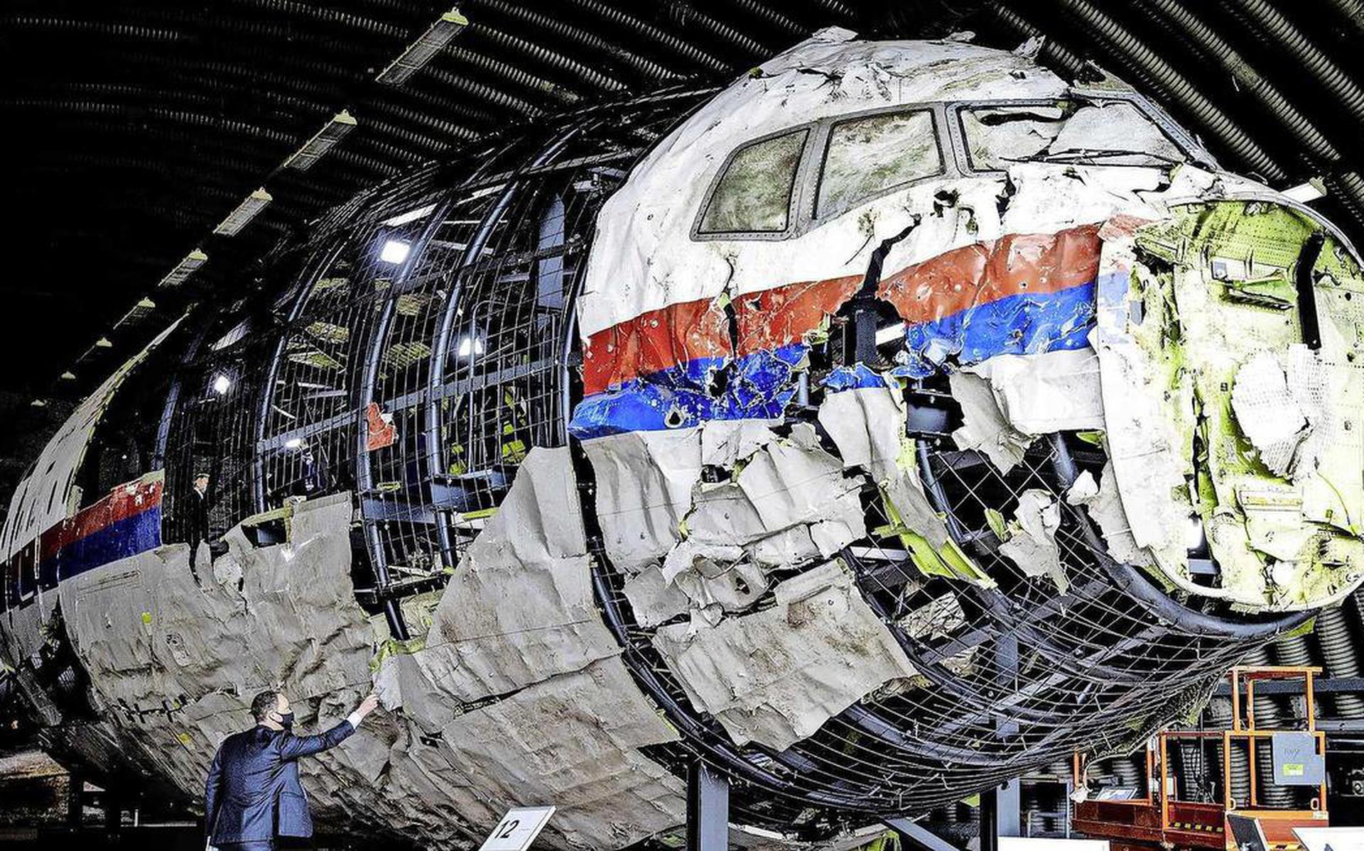 De reconstructie van het in 2014 neergeschoten MH17-toestel op vliegbasis Gilze-Rijen.