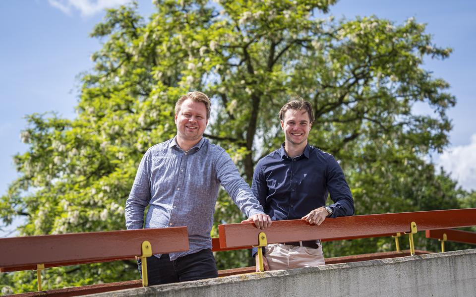 Yoeri Delfstra en Bas Capel helpen huurders die te veel huur betalen.