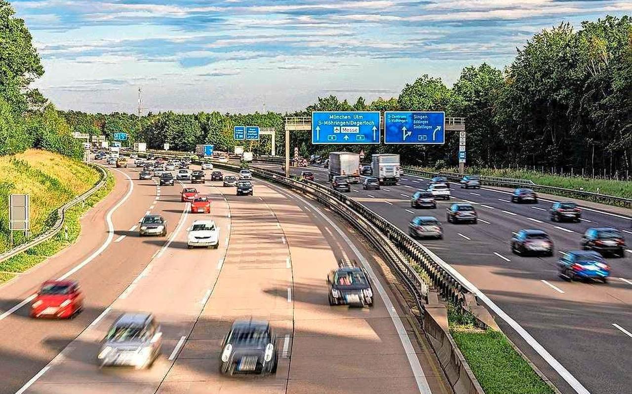 Vanuit autoland Duitsland met zijn royale Autobahn, is een stokje gestoken voor de verwachte goedkeuring van het verbod op verkoop van nieuwe auto’s met CO2-uitstoot vanaf 2035. Vanuit autoland Duitsland met zijn royale Autobahn, is een stokje gestoken voor de verwachte goedkeuring van het verbod op verkoop van nieuwe auto’s met CO2-uitstoot vanaf 2035.