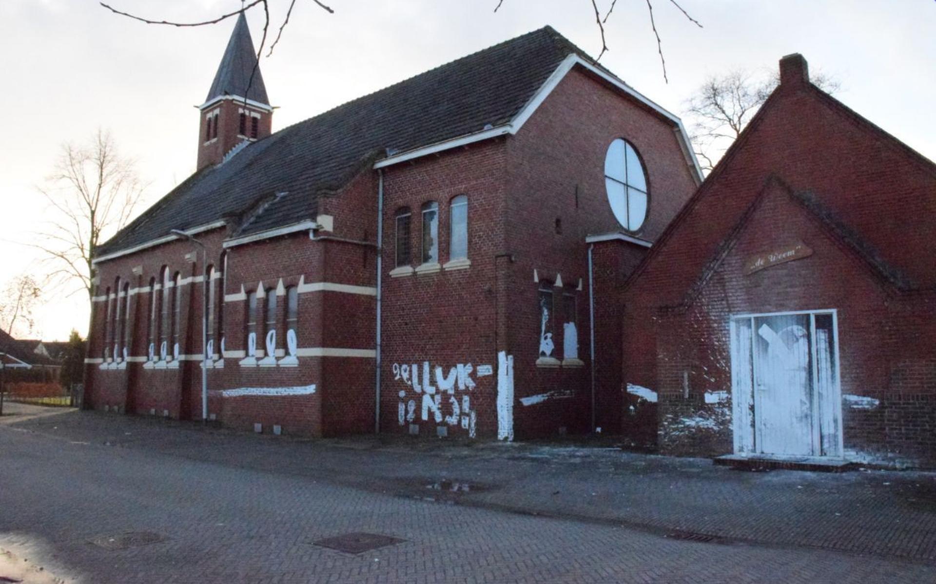 Onbekenden bekladden kerk in Munnekezijl - Leeuwarder Courant
