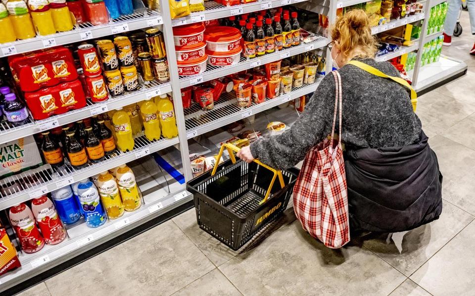 Schappen bij de Jumbo.
