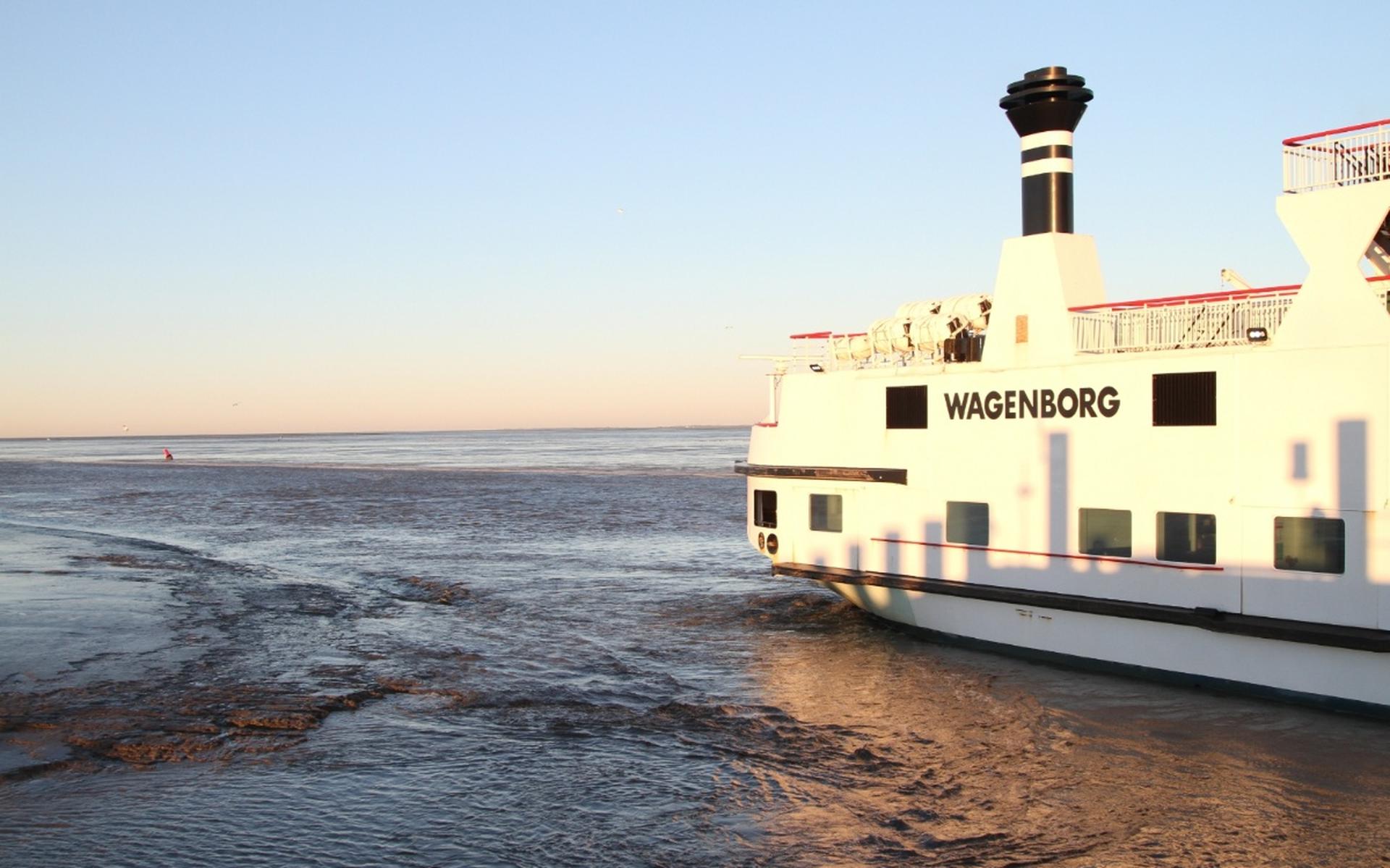 Hoezo hoog water? De boot naar Ameland valt bijna droog (update