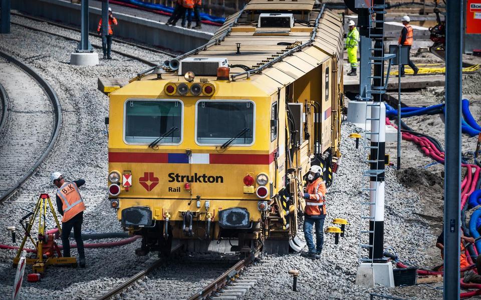 Zulke beelden zullen treinreizigers de komende tijd vaker te zien krijgen.