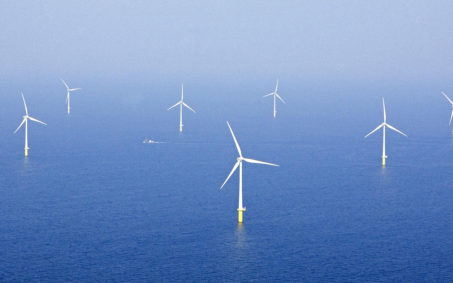 In het windenergiegebied ten Noorden van de Waddeneilanden wordt de eerste grootschalige waterstofproductie op zee gepland.
