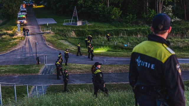 Wat weten we nu over vermiste Jeffrey en Emma? Speurtocht in Karel Coenraadspolder leverde niets op