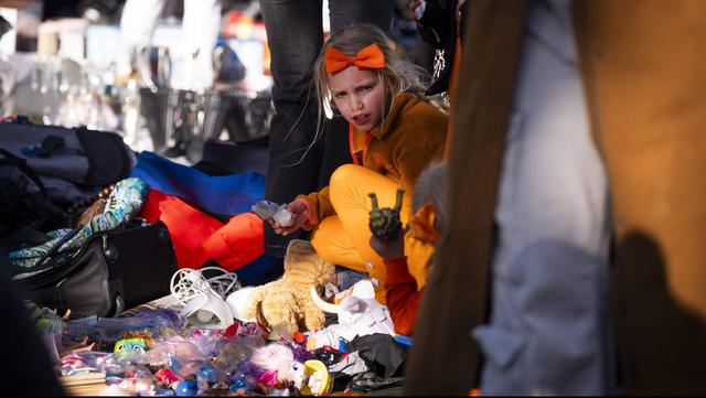 Het weer op Koningsdag: blijft het droog als je buiten viert?