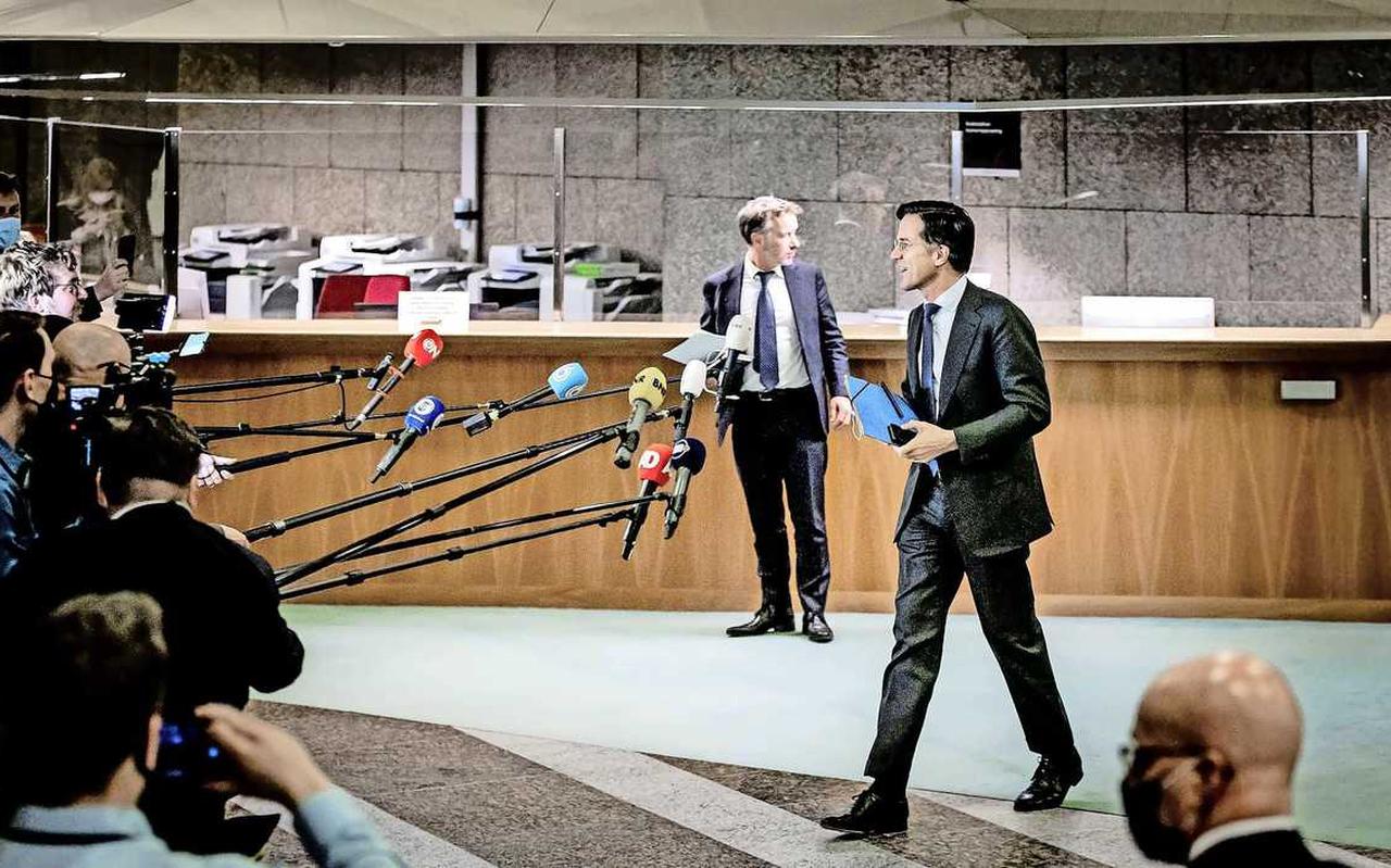 Het is dit keer niet alleen VVD-premier Mark Rutte die in het beklaagdenbankje zit. Het is dit keer niet alleen VVD-premier Mark Rutte die in het beklaagdenbankje zit.
