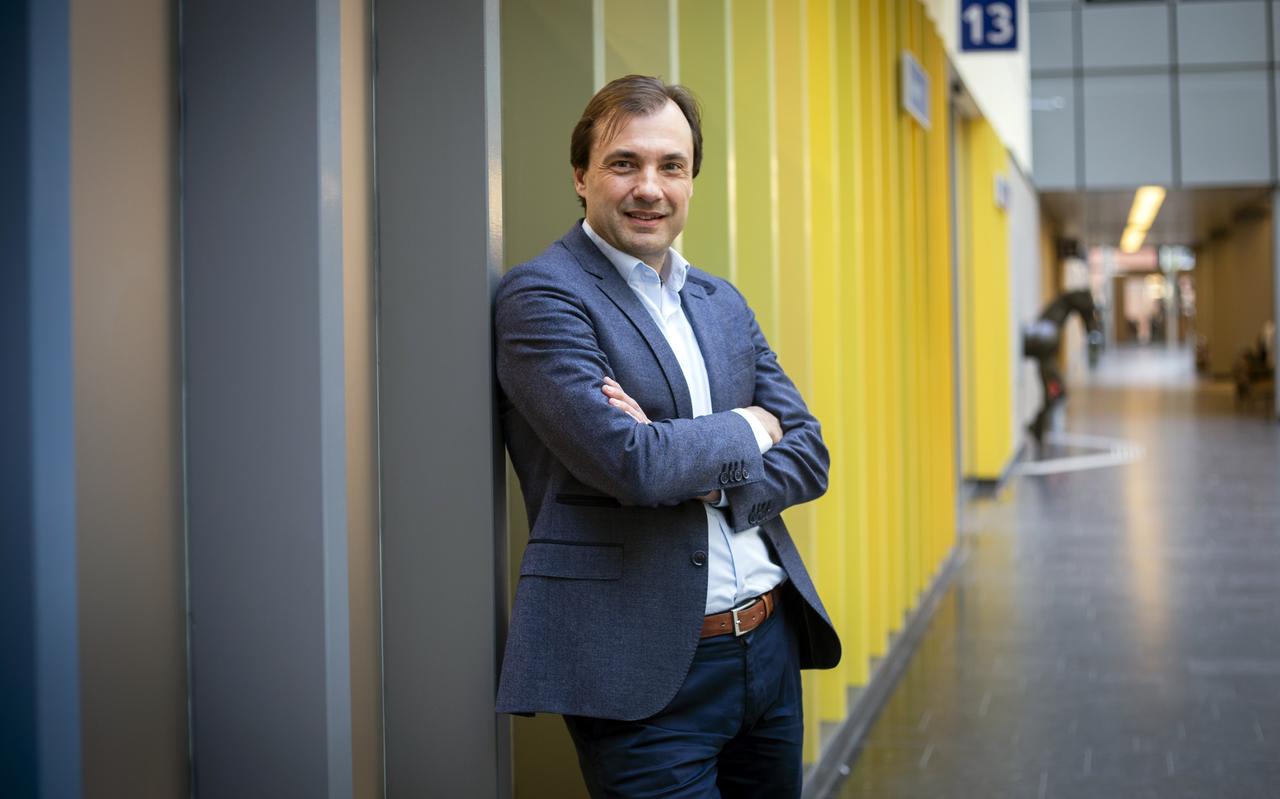 Prof. dr. Alex Friedrich, arts-microbioloog van het UMCG. Prof. dr. Alex Friedrich, arts-microbioloog van het UMCG.