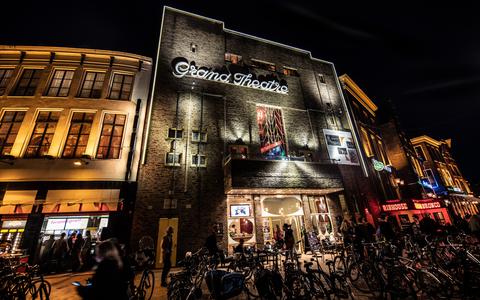  Het Grand Theatre aan de Grote Markt in Groningen.  