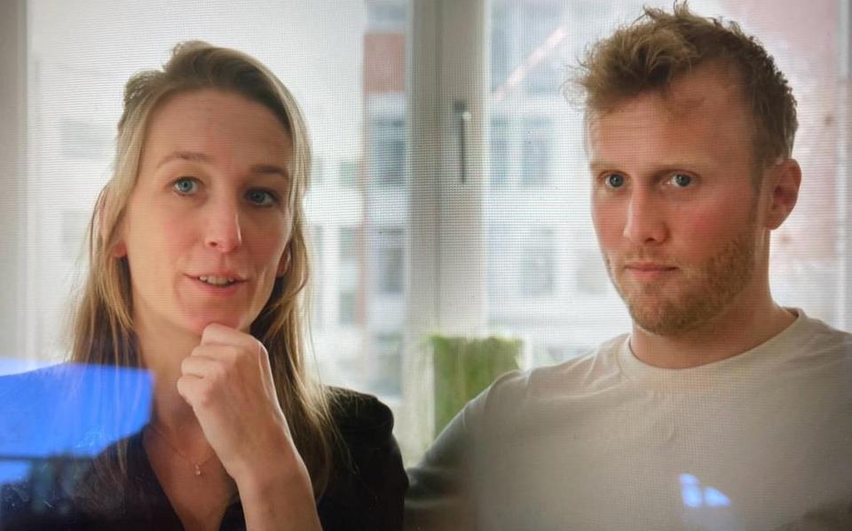 Gijs en Sophie doen mee aan Kopen zonder Kijken. 