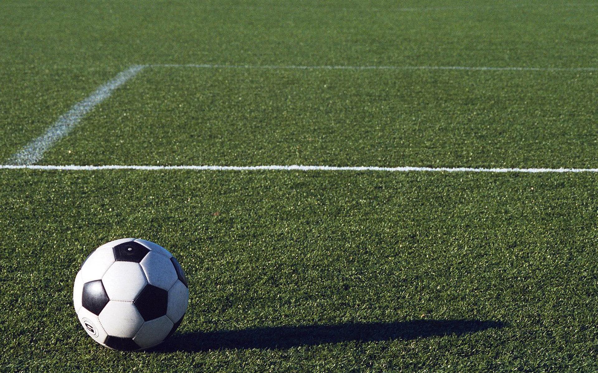 Verrassend gelijkspel Heerenveen, SWZ Sneek kansloos tegen SDO - Leeuwarder Courant