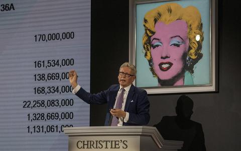 De zeefdruk Shot sage blue Marilyn van Andy Warhol was met 195 miljoen dollar het duurst geveilde werk.