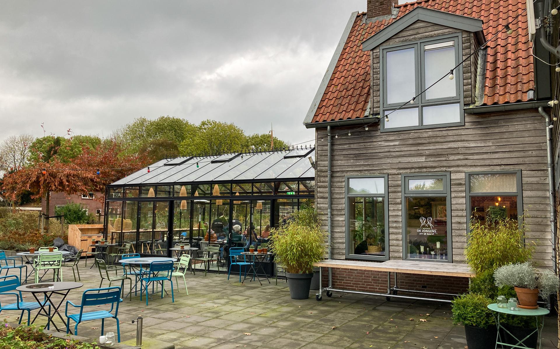 Lunchen in het mooiste dorp van Nederland bij de Jongens uit de Buurt
