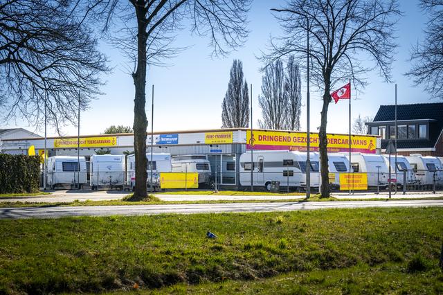 Mishandelde caravanhandelaar Jeroen P. (44) uit Emmer-Compascuum zijn stagiair? 'Hij ontfermde zich 