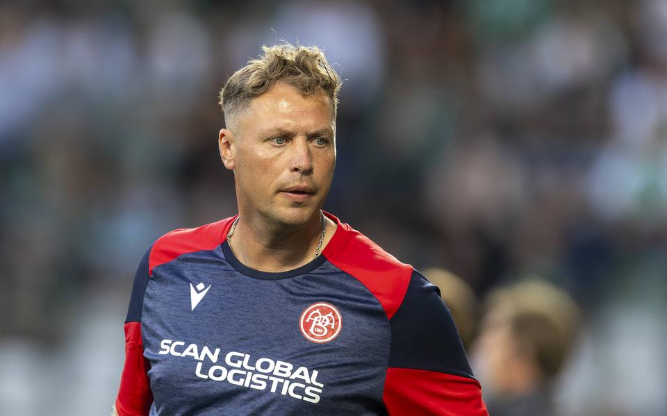 Menno van Dam was dit seizoen hoofdtrainer van Aalborg BK op het hoogste Deense niveau. Hij werd in april ontslagen.