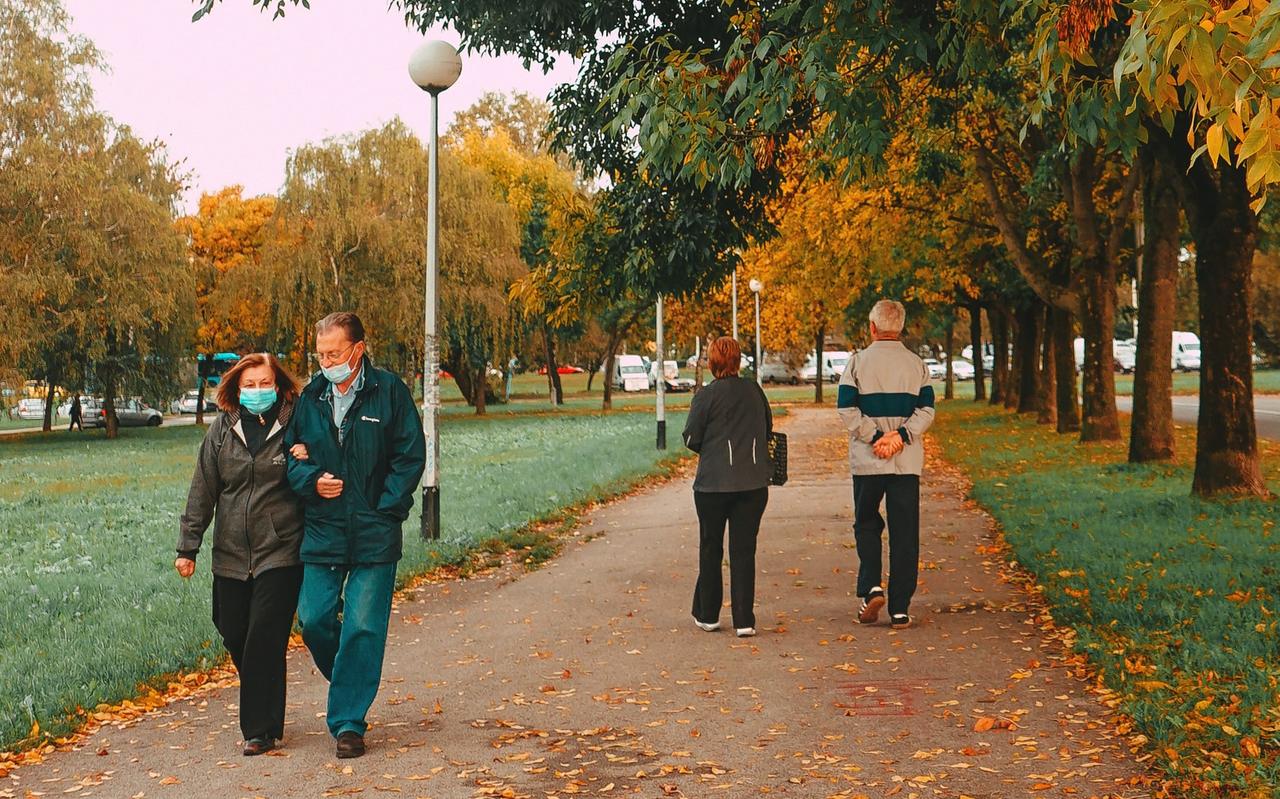 Steekt het coronavirus in de herfst weer de kop op? Steekt het coronavirus in de herfst weer de kop op?
