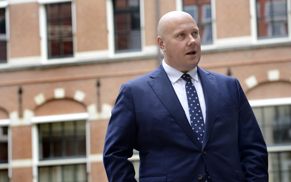 Thierry Aartsen (VVD), demissionair staatssecretaris spoorzaken. 