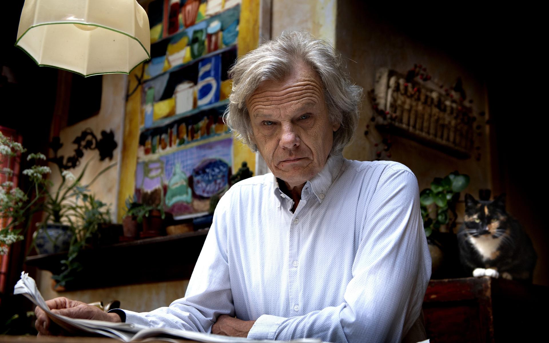 Menno Oosterhoff uit Thesinge is psychiater én cliënt. Hij lijdt namelijk aan een dwangstoornis. Woe