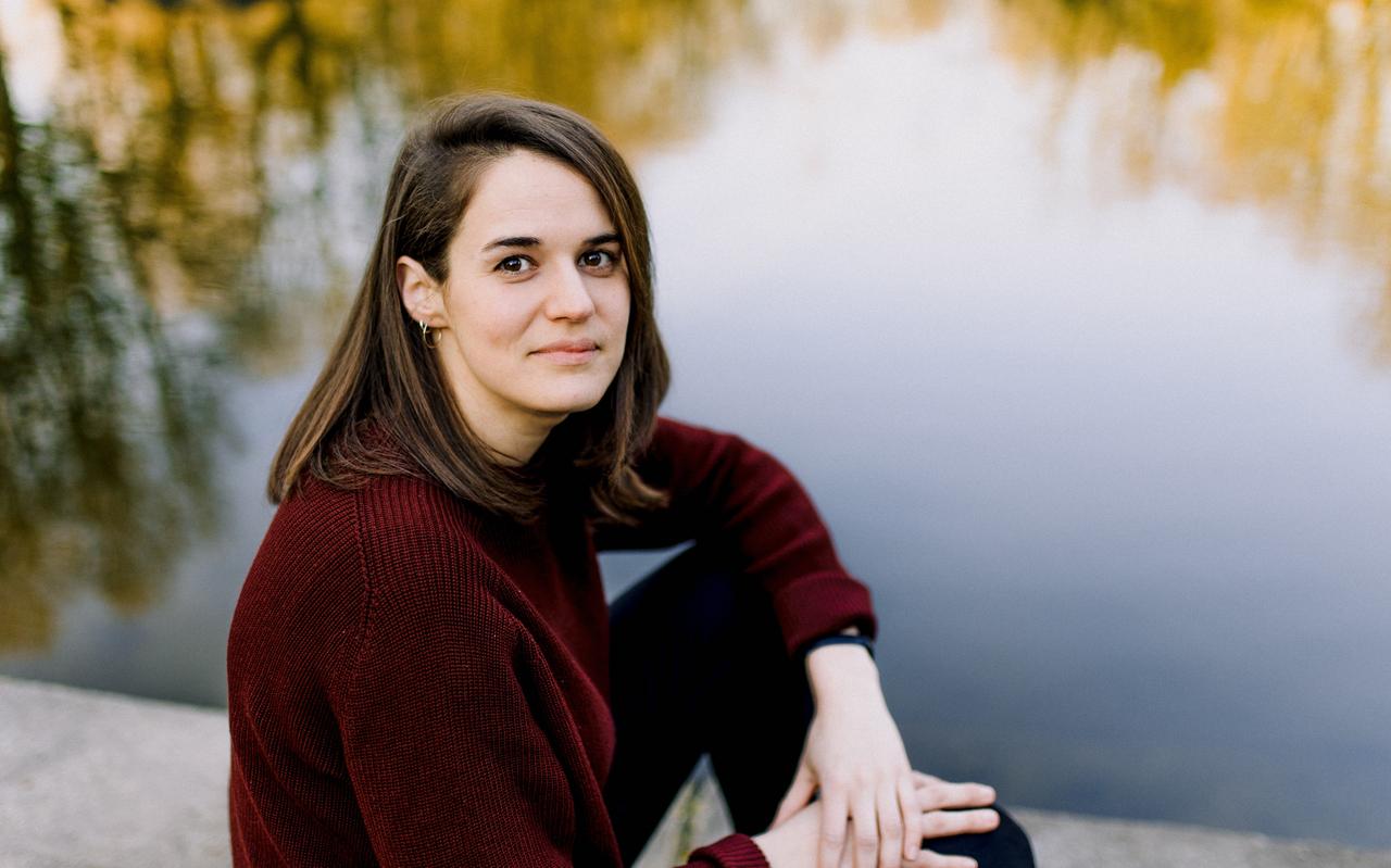 Léonie de Jonge. Léonie de Jonge.