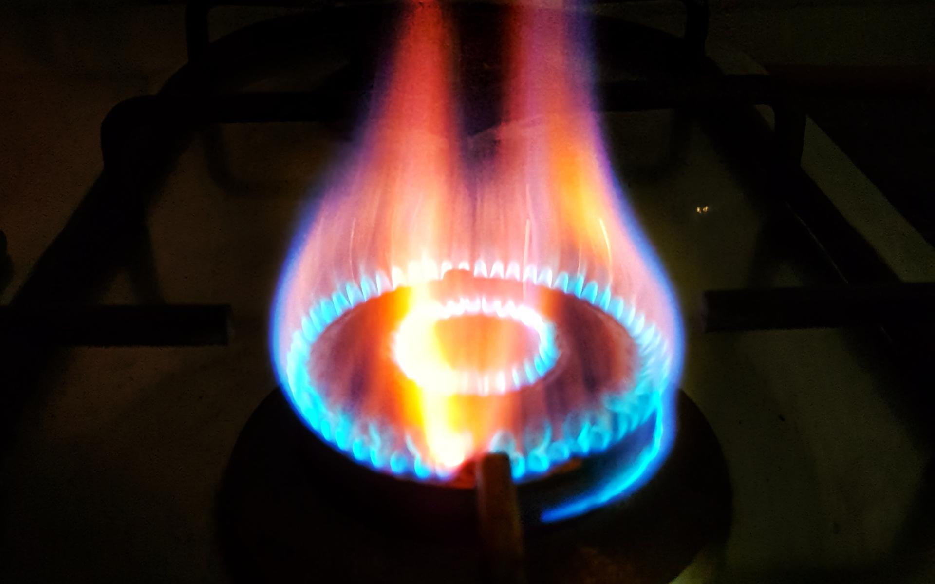 Let op: tegen verwachting in dalen prijzen voor gas en stroom. Aantal energiebedrijven rekent winter