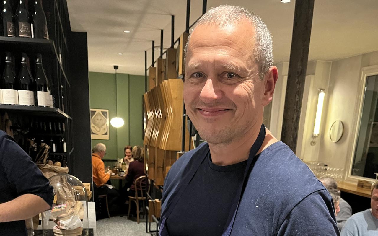 Stephane Reynaud in zijn Parijse bistro. Stephane Reynaud in zijn Parijse bistro.