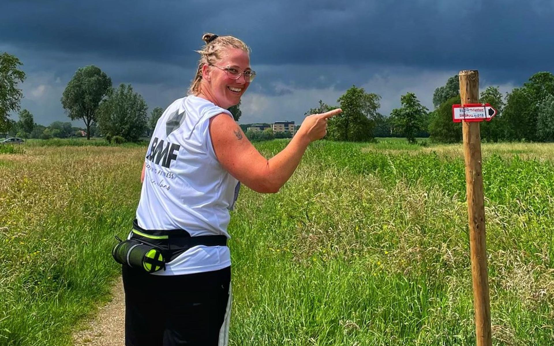 Annemarie uit Balk overtreft zichzelf in de SlowTriatlon. 'Ik dacht echt dat die 5 kilometer voor mi