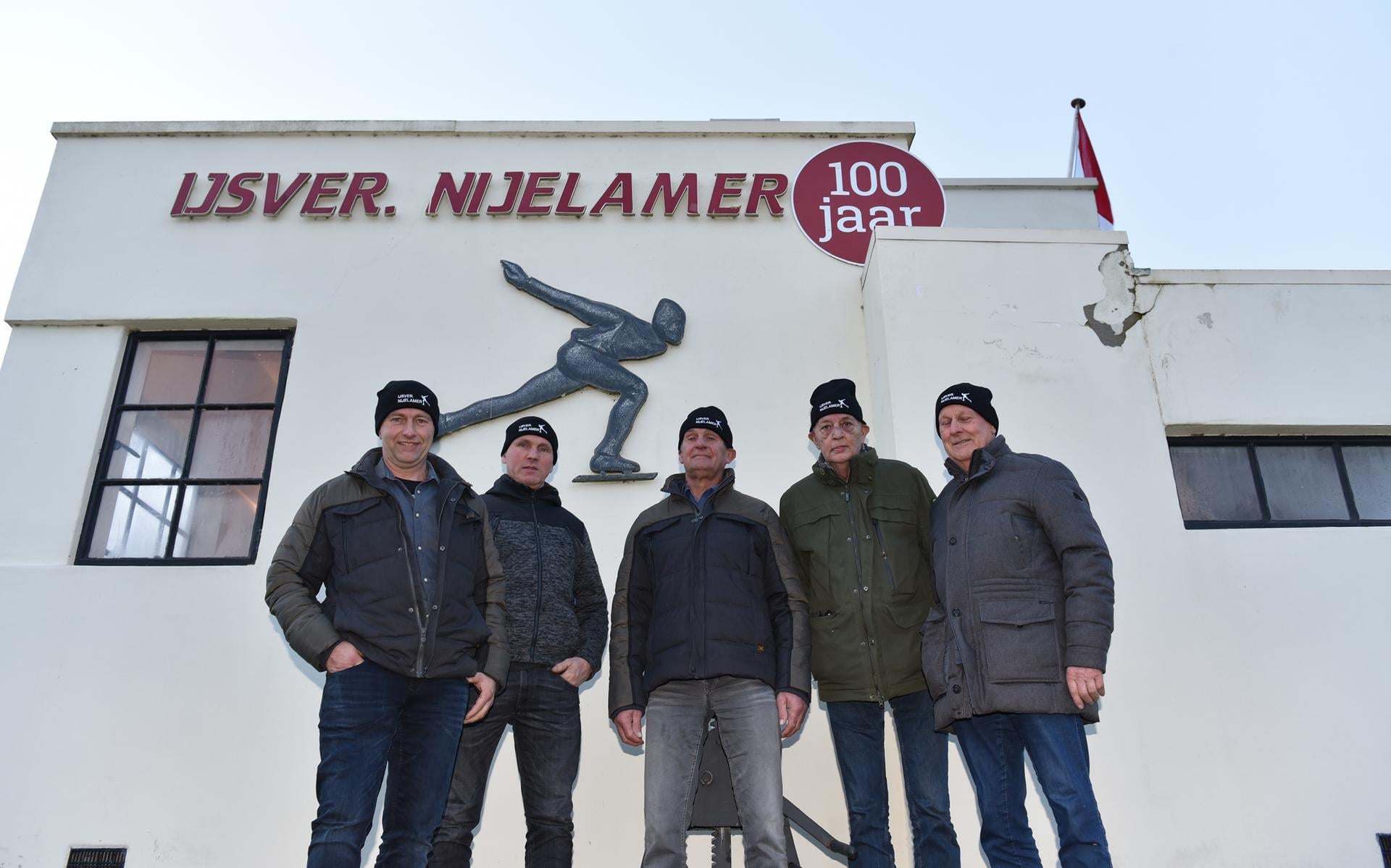 IJsverenging Nijelamer kan al 100 jaar op de mensen bouwen. 'We hebben een trouwe schare fans' - Lee
