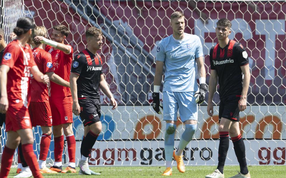 SC Heerenveen baalt na de 2-0 van Robin Pröpper.