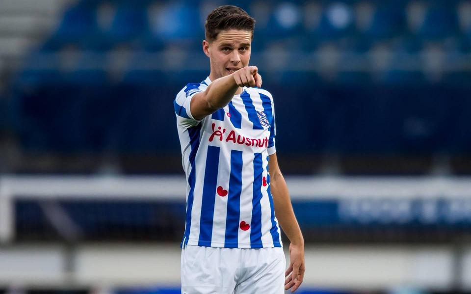 Joey Veerman in het shirt van SC Heerenveen.