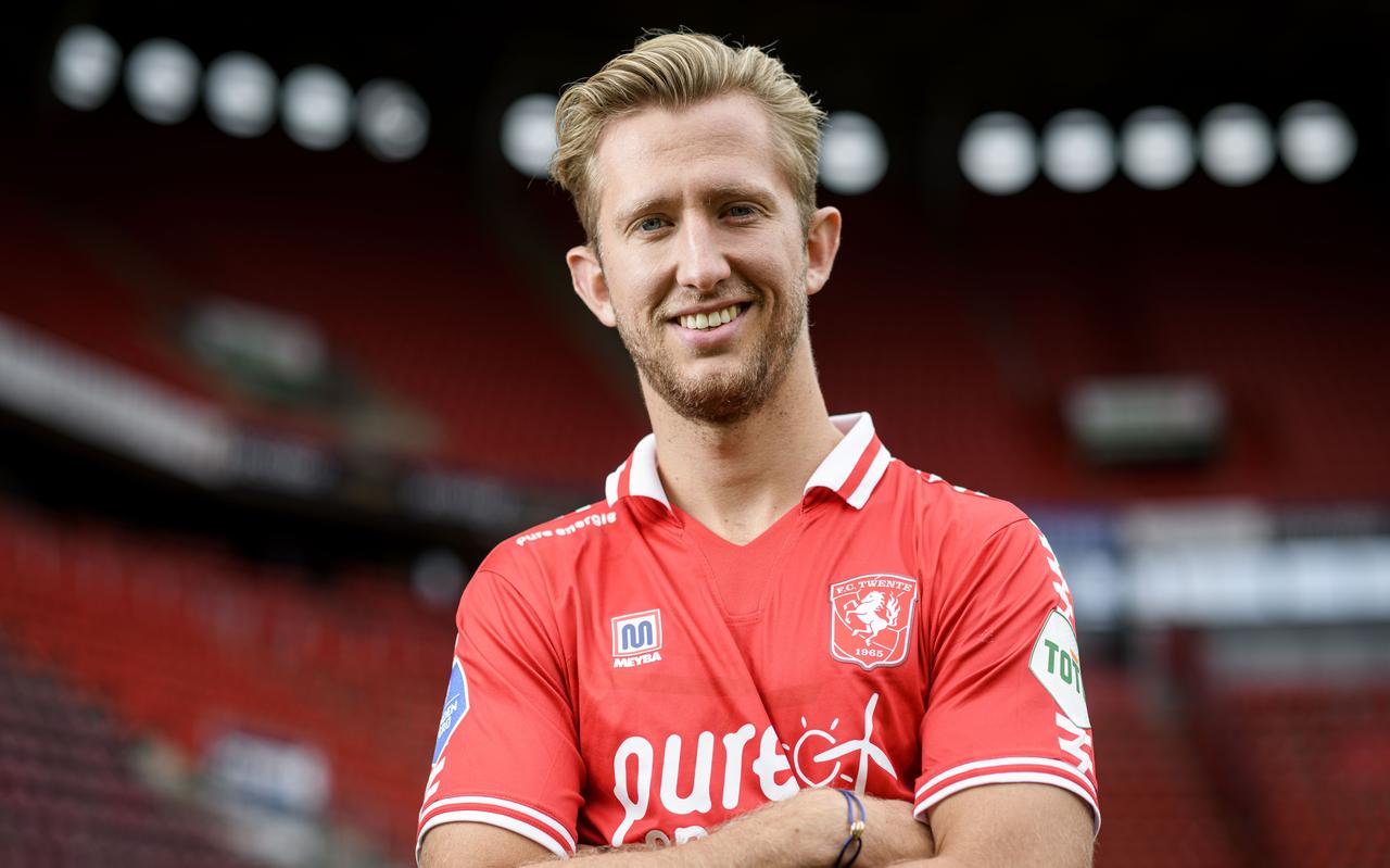 Michel Vlap in de Grolsch Veste, het stadion van FC Twente. Michel Vlap in de Grolsch Veste, het stadion van FC Twente.