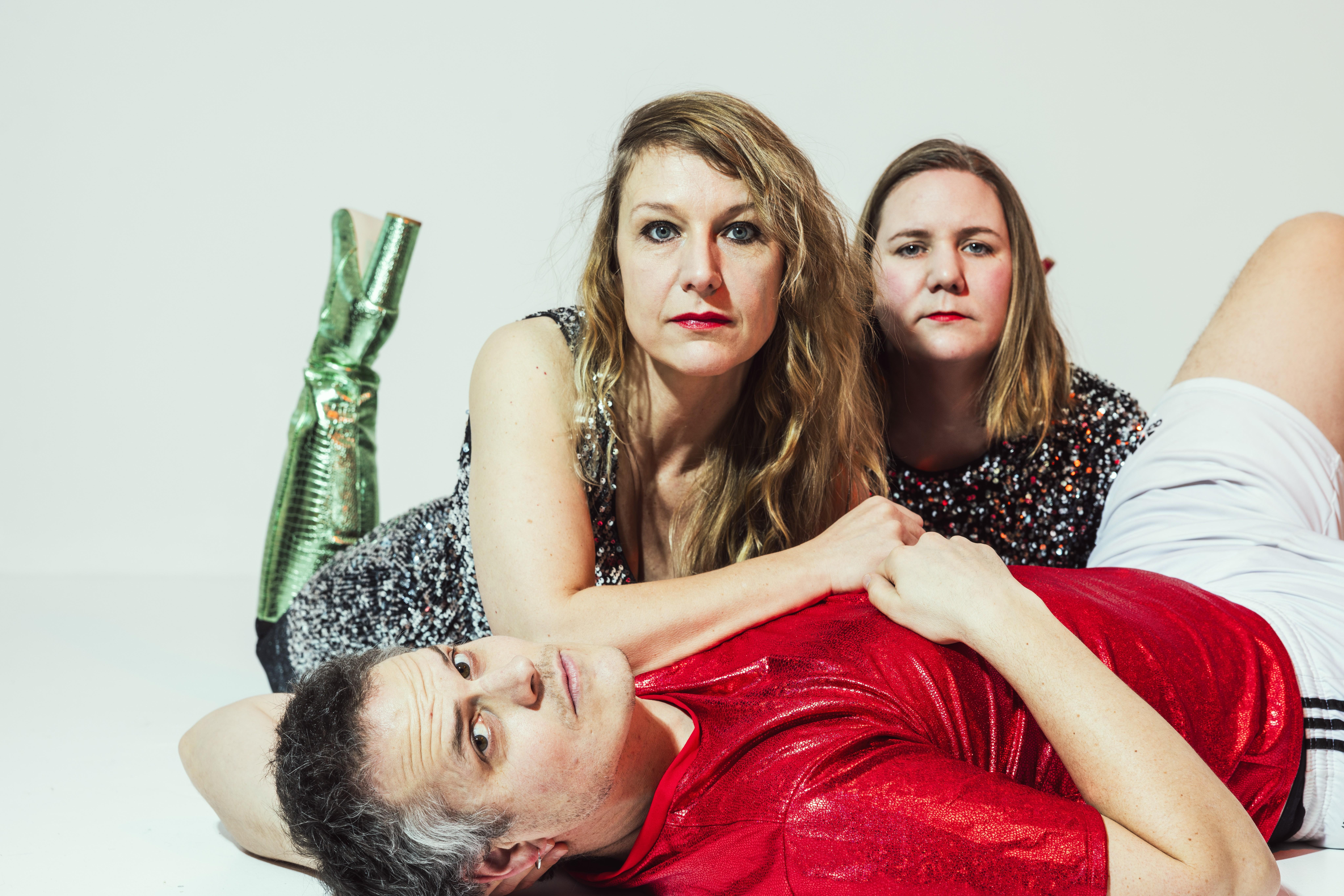 Hedvig Mollestad, heavy jazzgitariste uit Noorwegen, komt naar Leeuwarden. Hard, uit principe