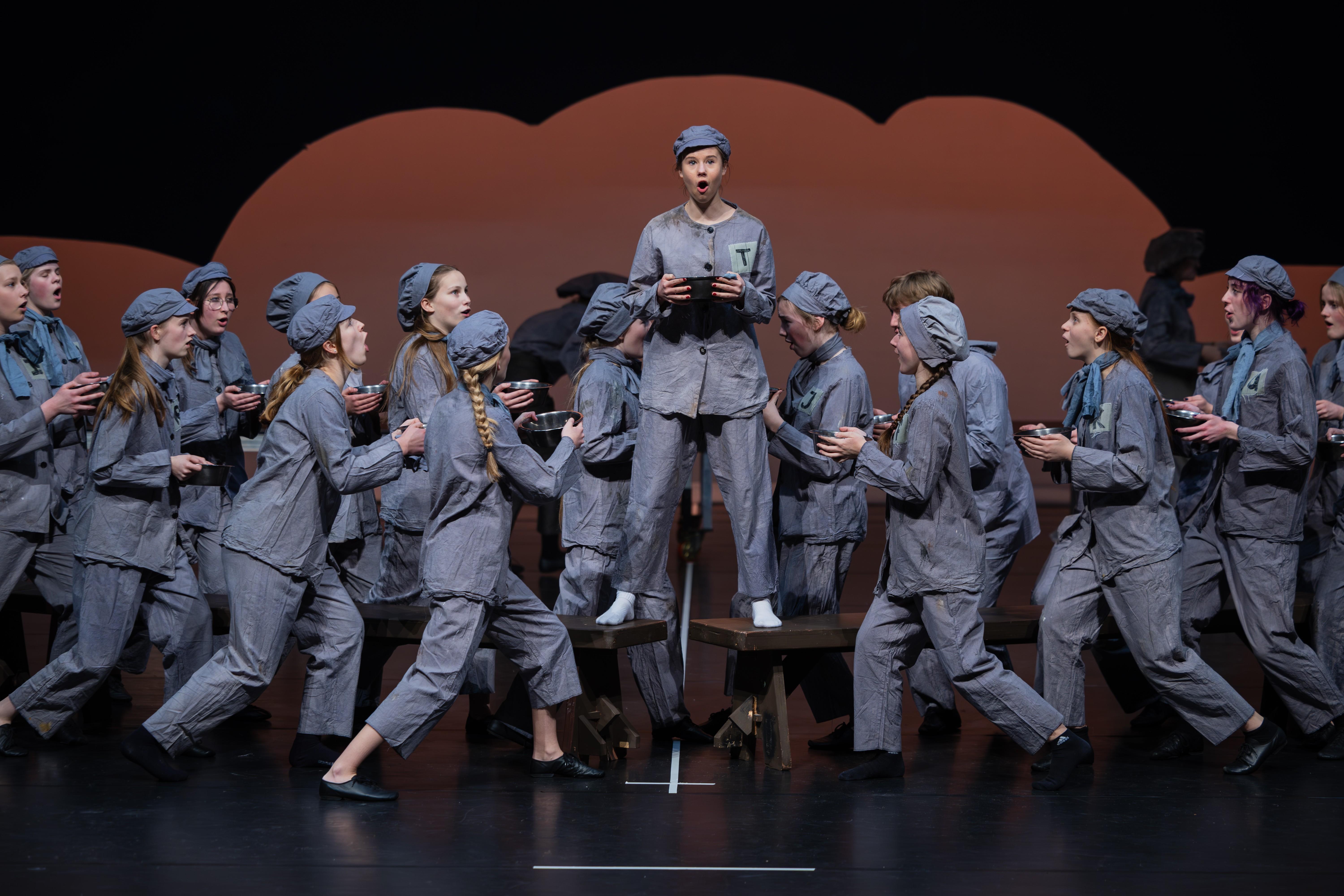 Musical Oliver! in Theater Sneek is de laatste van Muzt-mama Iréne Martin. ‘Dat je ondanks alle elle