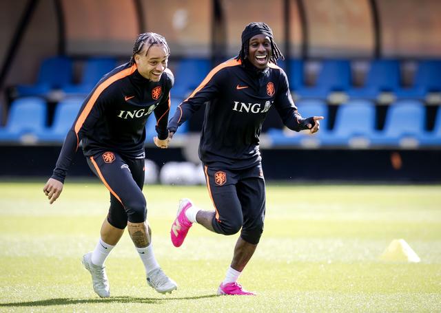 Van der Meulen uit Sneek verkoopt zes WK-poppen, ook van afwezigen Frimpong en Simons