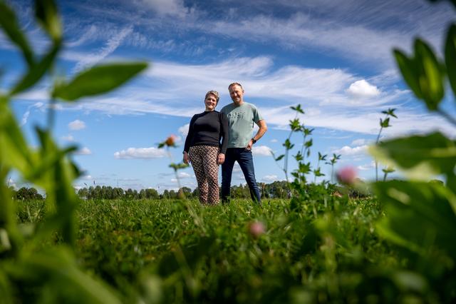 Bart en Geertje uit Terwispel zijn ze de eerste zeven-vinkjes-boeren van Friesland: ‘Der hawwe momin