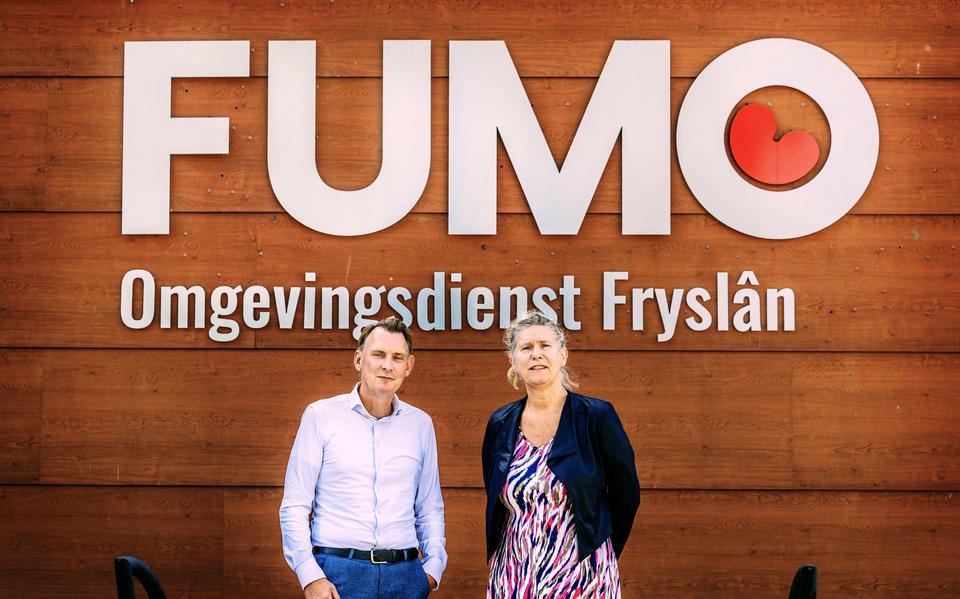De dagelijkse bestuursleden Michiel Schier (financiën) en Irona Groeneveld (voorzitter) van de FUMO. 