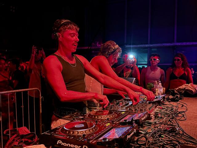 Dj-tweeling Sander en Maurice de Graaf (36) uit Leeuwarden, alias dj-duo Doppelgang, viert succes in