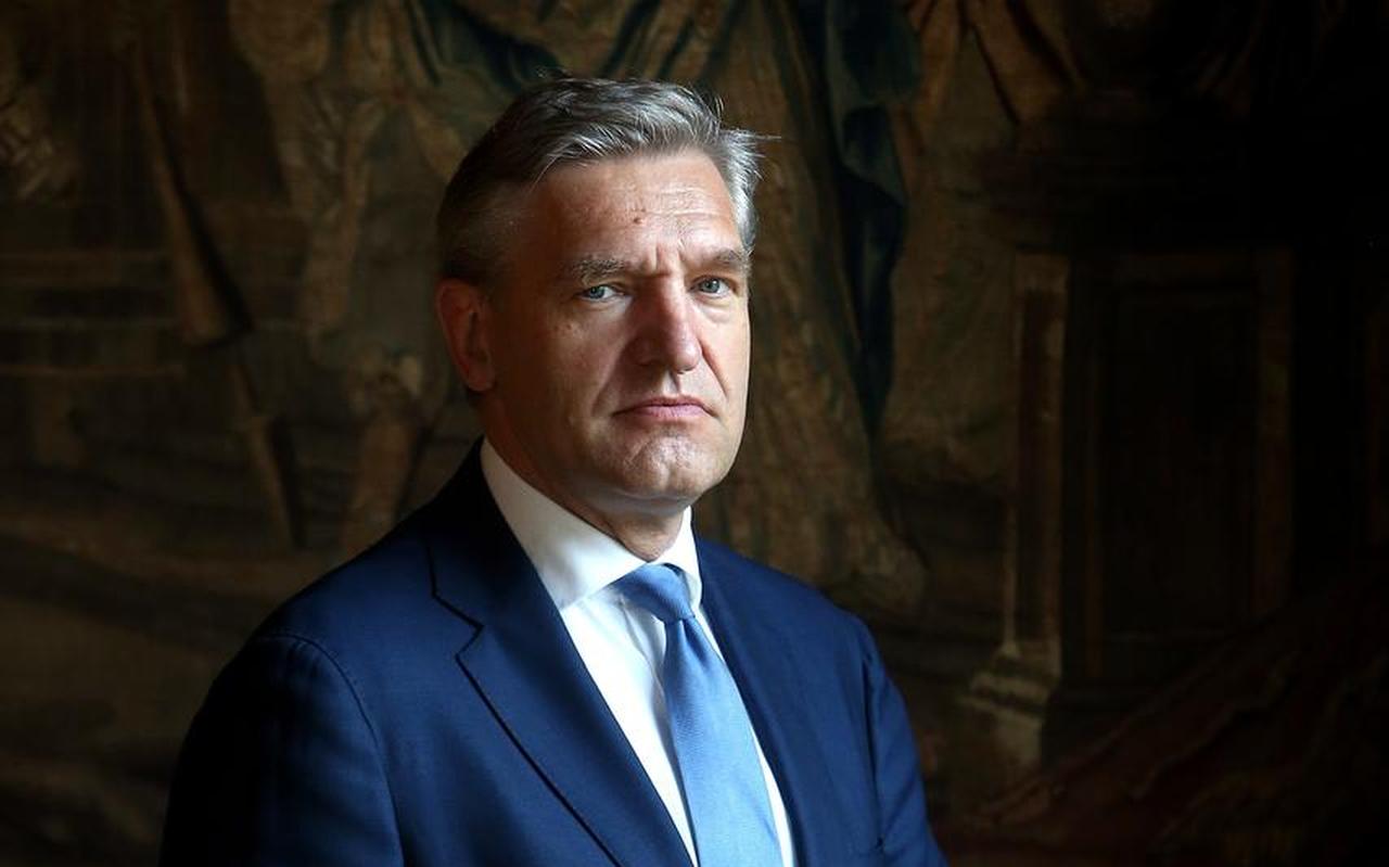 Sybrand Buma, burgemeester van Leeuwarden en voorzitter van de Veiligheidsregio Fryslân. Sybrand Buma, burgemeester van Leeuwarden en voorzitter van de Veiligheidsregio Fryslân.