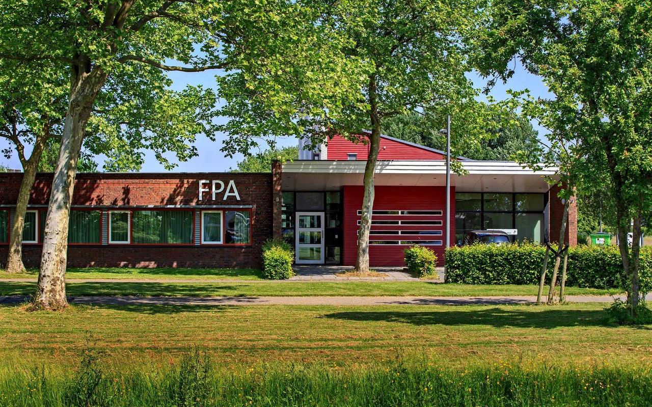De Forensische Psychiatrische Afdeling, waar GGZ Friesland in Franeker patiënten behandelt met psychiatrische problemen, vaak in opdracht van de rechtbank. FOTO NIELS DE VRIES De Forensische Psychiatrische Afdeling, waar GGZ Friesland in Franeker patiënten behandelt met psychiatrische problemen, vaak in opdracht van de rechtbank. FOTO NIELS DE VRIES