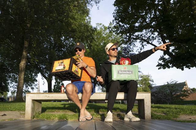 Het is nog wennen, met die alcoholproef in de Leeuwarder Prinsentuin. ‘Heb je dan regels voor dit so