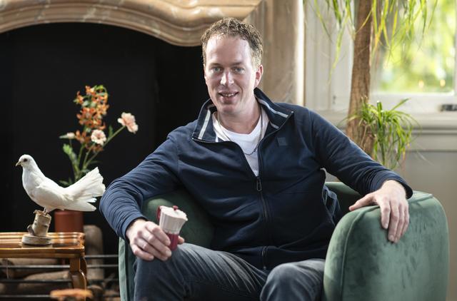Boer zoekt Vrouw: Julius uit Arkum, de man die precies weet hoe hij vrouwen  moet temmen... - Leeuwarder Courant