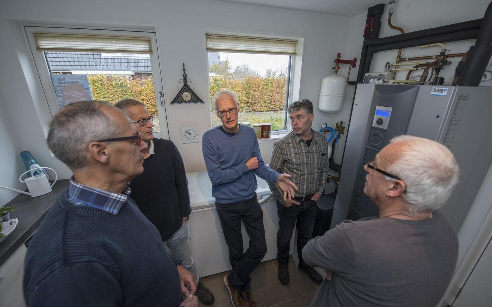 Leren van huizenbezitters tijdens Nationale Duurzame Huizenroute - Leeuwarder Courant