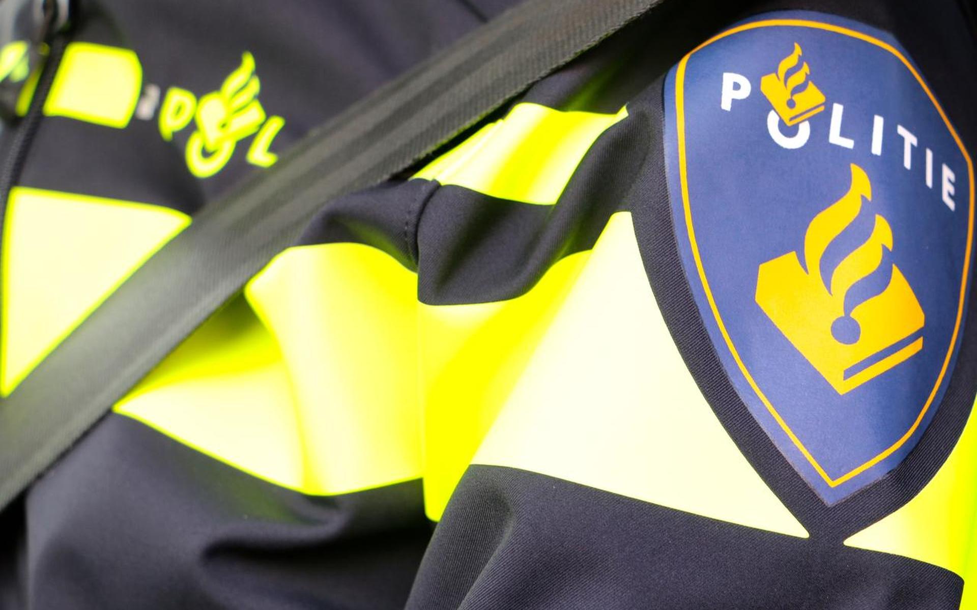 Automobilist (39) racet met 140 km/u over Saatsenwei bij Engwierum - Leeuwarder Courant
