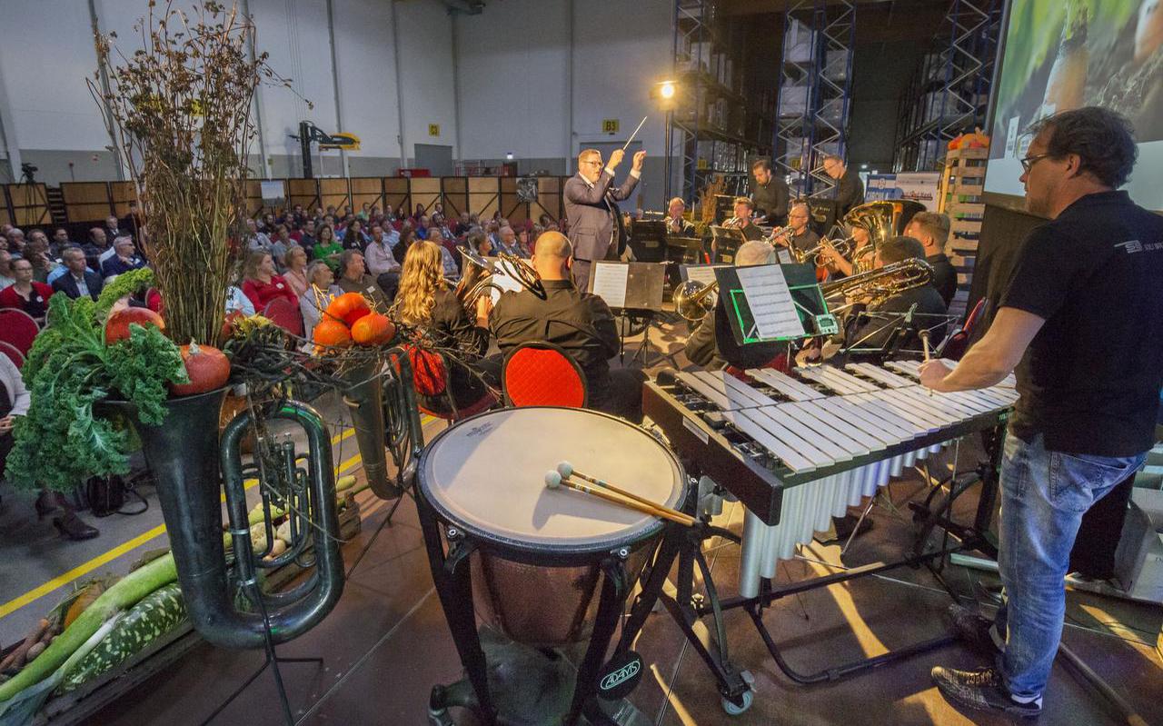 Het bodemcongres 'Symphony of Soils' in Oosterwolde had als doel om weer muziek in de bodem te krijgen. FOTO RENS HOOYENGA