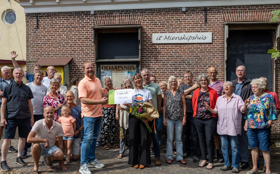 Subsidie voor het dorpshuis in Kûbaard.
