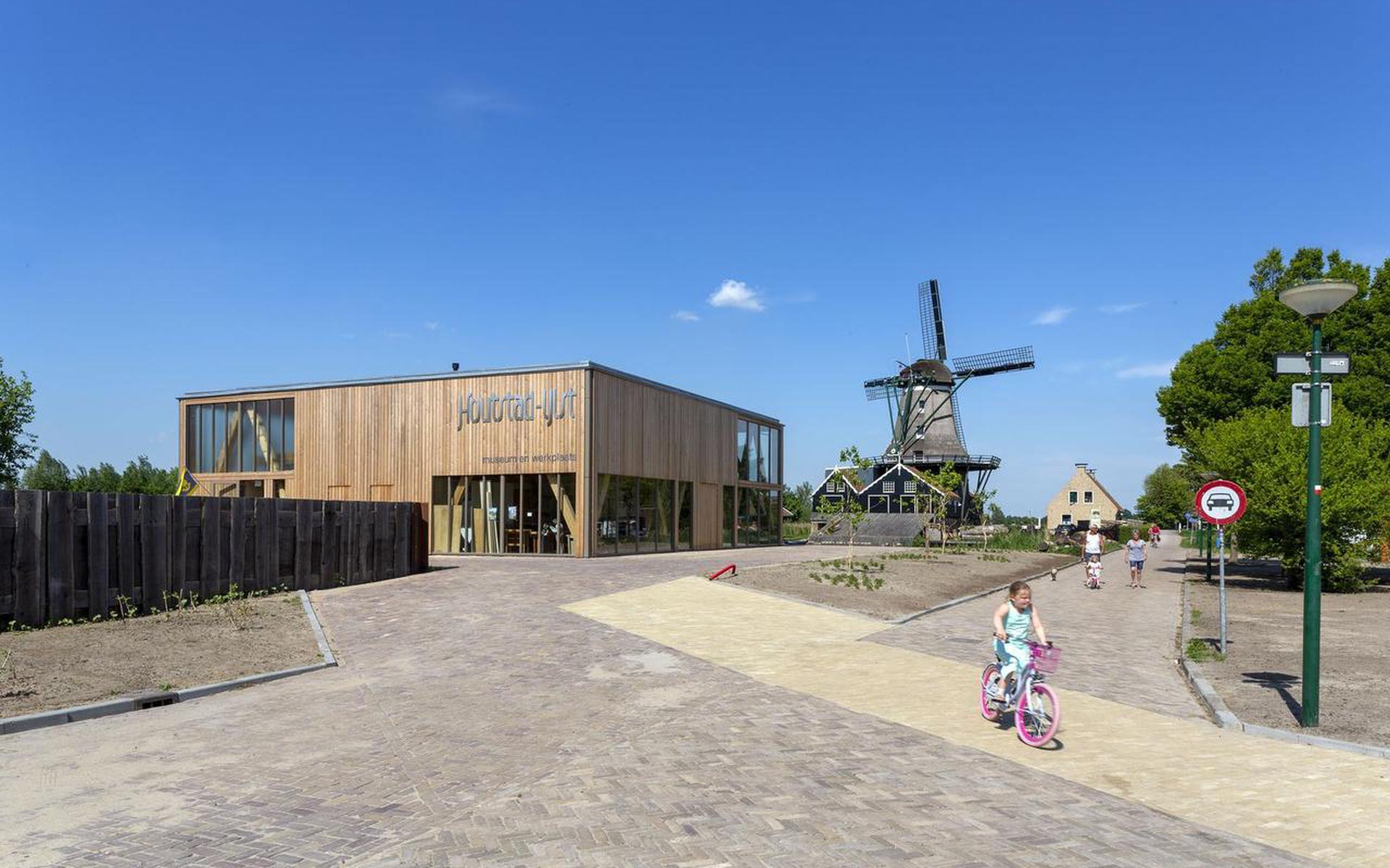 Museum en werkplaats Houtstad, IJlst is de winnaar van de Vredeman de Vriesprijs 2018. Architect Haiko Meijer (van Onix NL, Groningen), opdrachtgever Stichting Museum en Werkplaats Houtstad IJlst.

