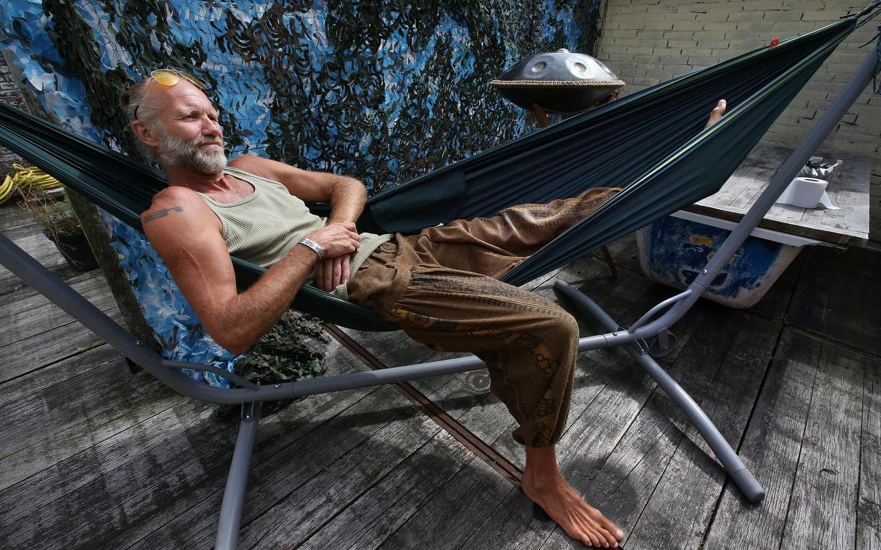 Evert Hettema: ,,Dertig, veertig teugen en je vliegt: getting high of your own supply .’’ Evert Hettema: ,,Dertig, veertig teugen en je vliegt: getting high of your own supply .’’