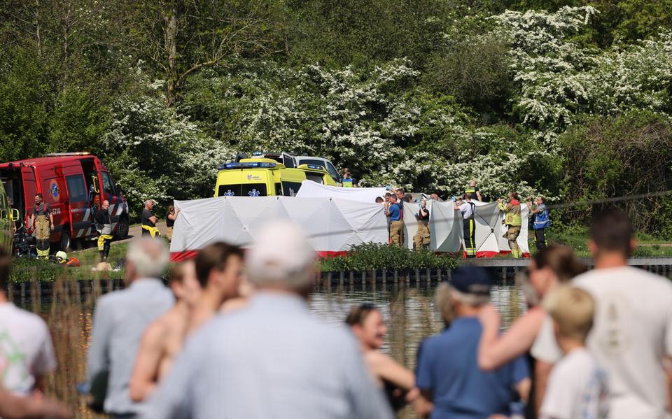 Hulpdiensten waren donderdagmiddag massaal aanwezig in recreatiegebied De Potten.