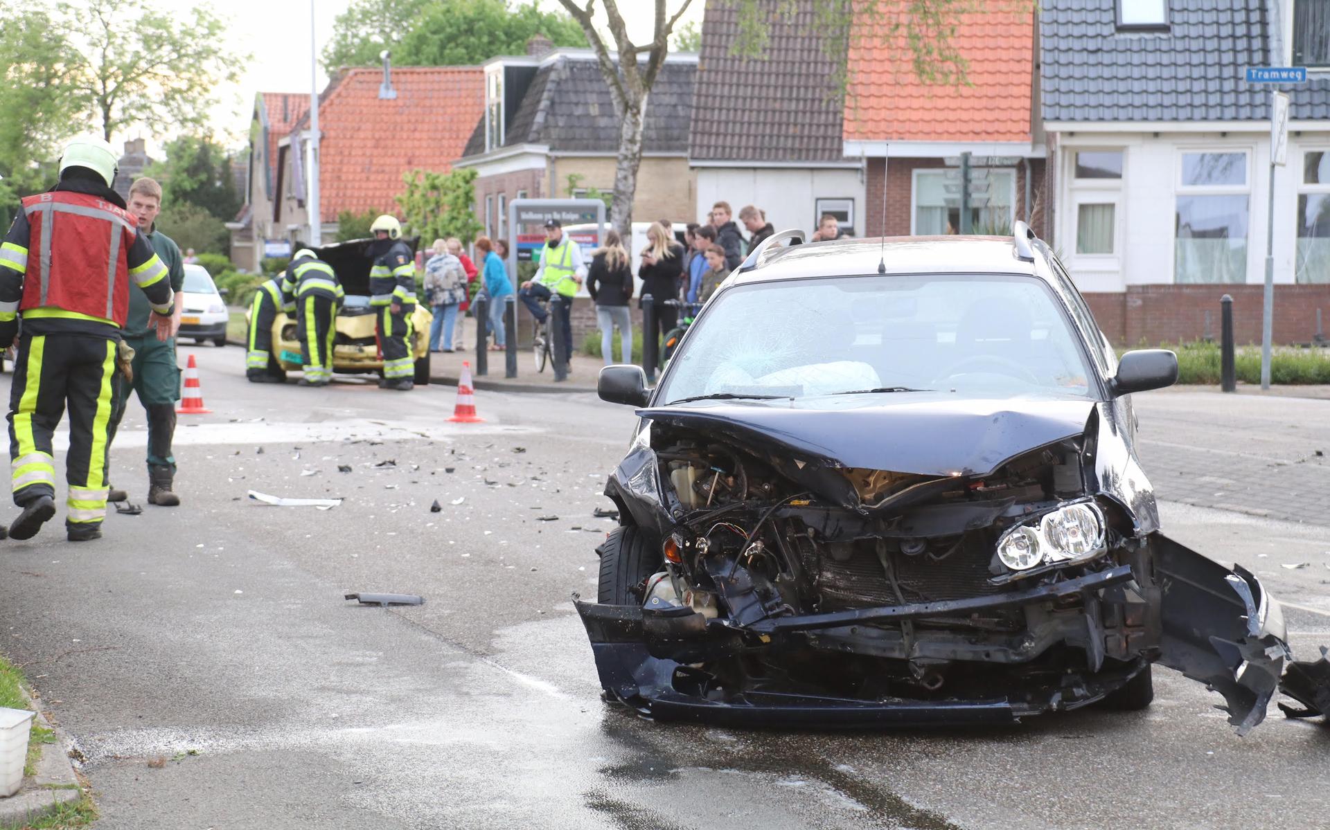 Frontale botsing bij De Knipe