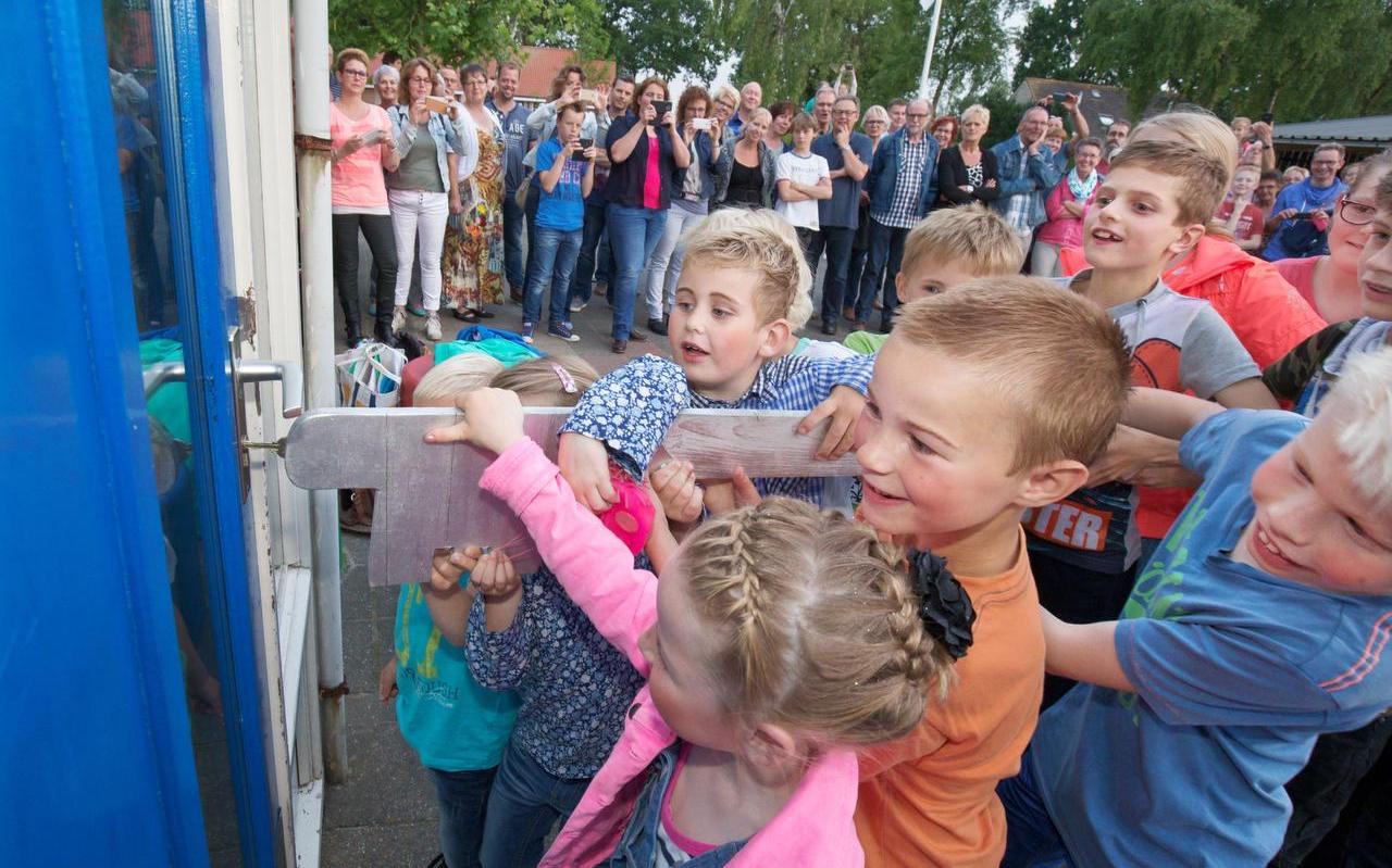Sluiting van scholen gaat Leeuwarden pijn doen